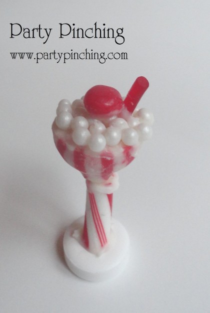peppermint candy dessert, cute candy cane treat, candy cane drink