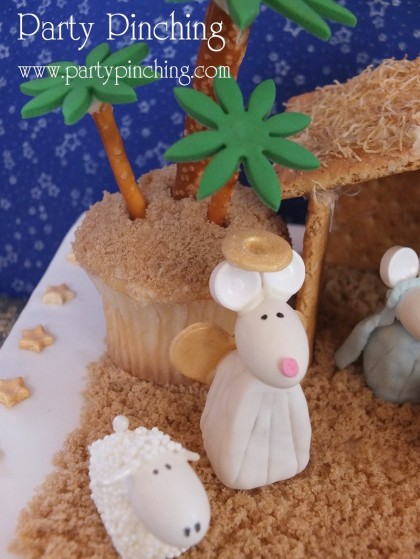 nativity cake, cute nativity cake, christmas cake, cute christmas cake