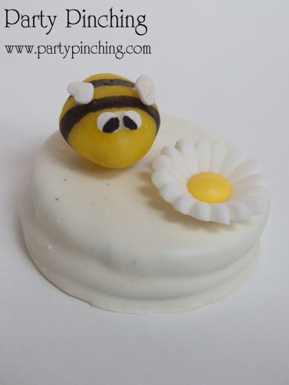 bee party ideas, bee cookies, cute bee desserts, bee cupcakes, bee hive donuts, bee themed party