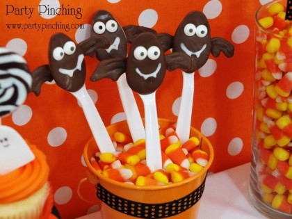 bat chocolate spoons, hot cocoa chocolate coffee spoons, cut Halloween treat, fun food for kids, sweet treats, bat theme Halloween