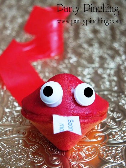 snake fortune cookie, chinese new year cookie, year of the snake