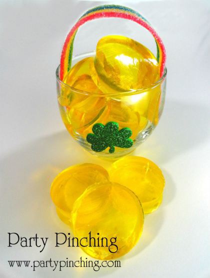 Jello pots of gold, St Patrick's day treat, easy St Patrick's day dessert for kids, cute food, rainbow desserts, easy St. Patrick's Day party ideas, St. Patrick's Day food for kids, 