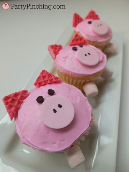 pig cupcakes, barnyard party ideas, farm party ideas, pig party, easy cupcakes for kids, kid friendly pig cupcakes, cute pigs