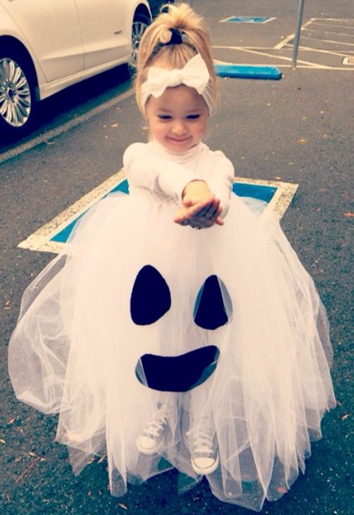 Best Halloween costumes for kids, DIY kids costumes, easy kids costumes to make, adorable and cute Halloween costumes for toddlers and infants, Halloween party ideas, ghost tutu costume