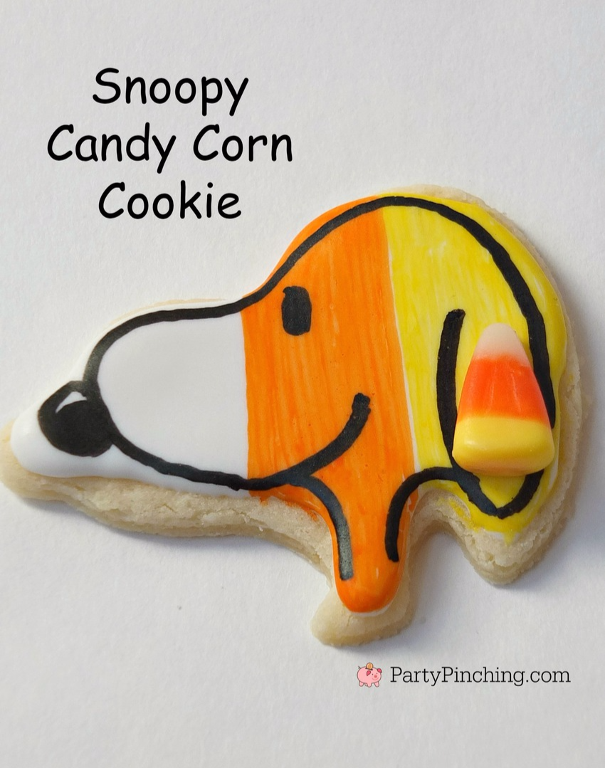 Halloween Snoopy cookies, great pumpkin Charlie Brown party, Peanuts cookies, cute food, fun food for kids, Snoopy Candy Corn Cookie